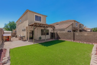 Great Location in Gilbert. This 3 bedroom, 2.5 bathroom home on Western Skies Golf Club in Arizona - for sale on GolfHomes.com, golf home, golf lot