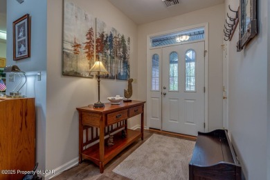Cool vibe in this bright, open, tastefully appointed 3 BR/3 Bath on Eagle Rock Golf and Ski Resort in Pennsylvania - for sale on GolfHomes.com, golf home, golf lot