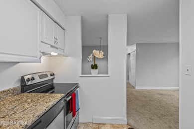 Move in ready 1 bedroom 1 bathroom Plainsboro Condominium with on Meadows At Middlesex in New Jersey - for sale on GolfHomes.com, golf home, golf lot