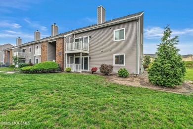 Move in ready 1 bedroom 1 bathroom Plainsboro Condominium with on Meadows At Middlesex in New Jersey - for sale on GolfHomes.com, golf home, golf lot
