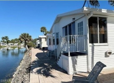 Open floor plan, high ceilings, a true 2Br/2Ba, and new roof in on The Rookery At Marco in Florida - for sale on GolfHomes.com, golf home, golf lot