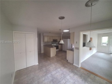 Come see this Callawassie Island Club Cottage, perfect for a on Callawassie Island Club in South Carolina - for sale on GolfHomes.com, golf home, golf lot