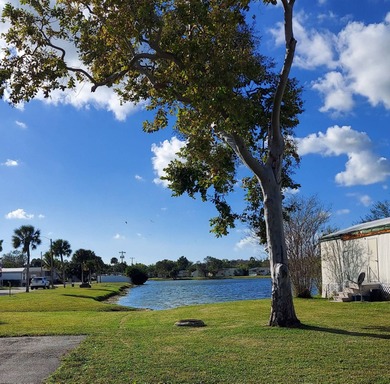 "Cash Sale preferred" Seller is motivated and open to on Sabal Springs Golf and Racquet Club in Florida - for sale on GolfHomes.com, golf home, golf lot