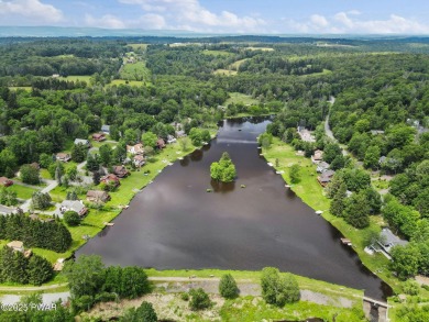 Charming Lakefront Home on Brooks Lake in The Hideout!Are you on The Hideout Golf in Pennsylvania - for sale on GolfHomes.com, golf home, golf lot