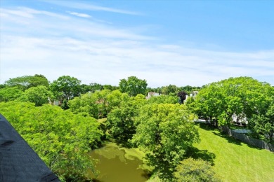 Don't miss this exceptional opportunity to own a 2-bedroom on Heather Ridge Golf Club in Illinois - for sale on GolfHomes.com, golf home, golf lot
