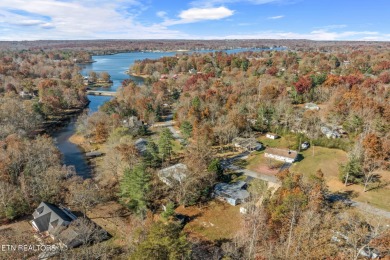 Lake Tansi Cottage! This newly remodeled charming home even has on Lake Tansi Village Country Club in Tennessee - for sale on GolfHomes.com, golf home, golf lot
