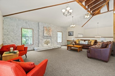 Don't miss this exceptional opportunity to own a 2-bedroom on Heather Ridge Golf Club in Illinois - for sale on GolfHomes.com, golf home, golf lot