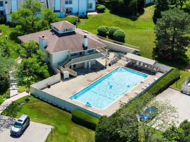 Don't miss this exceptional opportunity to own a 2-bedroom on Heather Ridge Golf Club in Illinois - for sale on GolfHomes.com, golf home, golf lot