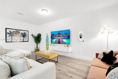 Priced to Sell!!Welcome Home! This Spectacular 3 Bedroom + 3 on Pompano Beach Golf Course  in Florida - for sale on GolfHomes.com, golf home, golf lot