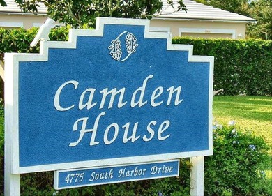 VERY RARE 1st FLOOR LAKEFRONT END UNIT AVAILABLE. 3 BD/2.5 BATHS on Oak Harbor Country Club in Florida - for sale on GolfHomes.com, golf home, golf lot