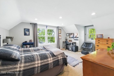 Beautifully updated Cape Cod style home just steps from Manito on Manito Golf and Country Club in Washington - for sale on GolfHomes.com, golf home, golf lot