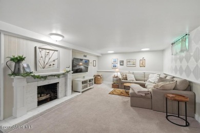 Beautifully updated Cape Cod style home just steps from Manito on Manito Golf and Country Club in Washington - for sale on GolfHomes.com, golf home, golf lot