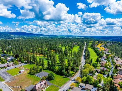 Beautifully updated Cape Cod style home just steps from Manito on Manito Golf and Country Club in Washington - for sale on GolfHomes.com, golf home, golf lot