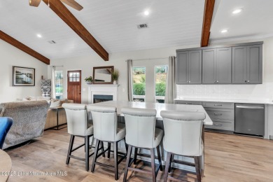 Remodeled 4BR/3BA Lake Home in the gated StillWaters community on Stillwaters Golf and Country Club in Alabama - for sale on GolfHomes.com, golf home, golf lot