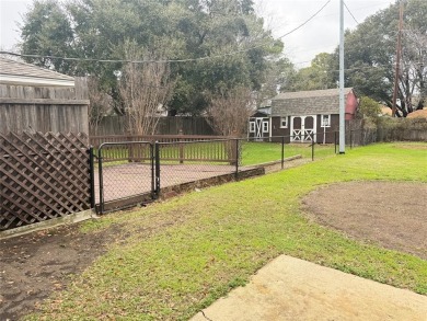 Great Investment Opportunity. Full Duplex. Both units had been on Lake Park Golf Course in Texas - for sale on GolfHomes.com, golf home, golf lot