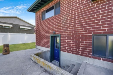 Situated on Rose Park Golf course, this home offers an amazing on Rose Park Golf Club in Utah - for sale on GolfHomes.com, golf home, golf lot