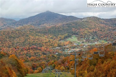 Prime Sugar Mountain Location - Only a 0.1-mile walk to the on Sugar Mountain Golf Course in North Carolina - for sale on GolfHomes.com, golf home, golf lot