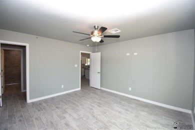 3 Bedroom 2 Bath home on a 7900 sq ft lot. Tile floors and on The Links At Coyote Wash in Arizona - for sale on GolfHomes.com, golf home, golf lot