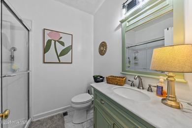 Welcome to 109 Sweetbriar Court, a gracious blend of timeless on Seven Lakes Country Club in North Carolina - for sale on GolfHomes.com, golf home, golf lot