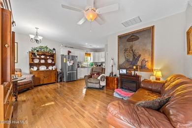 Welcome to 109 Sweetbriar Court, a gracious blend of timeless on Seven Lakes Country Club in North Carolina - for sale on GolfHomes.com, golf home, golf lot