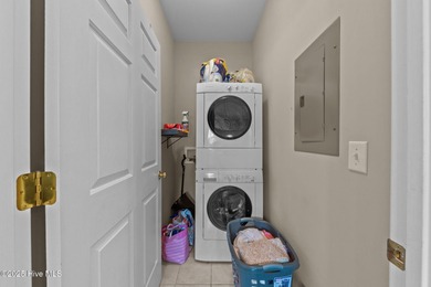 Welcome to 109 Sweetbriar Court, a gracious blend of timeless on Seven Lakes Country Club in North Carolina - for sale on GolfHomes.com, golf home, golf lot