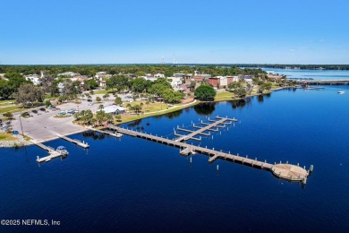 Adorably Charming!!!  This refurbished cottage in Palatka Is on Palatka Golf Club in Florida - for sale on GolfHomes.com, golf home, golf lot