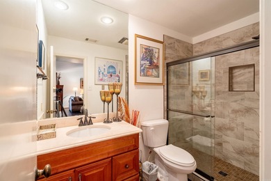 Eden Isle Orchards Condo - COMPLETELY FURNISHED, spotless and on Red Apple Inn and Country Club in Arkansas - for sale on GolfHomes.com, golf home, golf lot