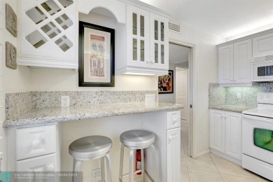 QUIET COZY RARELY AVAILABLE 2/2 KING OVERSIZED PENTHOUSE W/ENCL on Palm-Aire Country Club and Resort - The Oaks in Florida - for sale on GolfHomes.com, golf home, golf lot