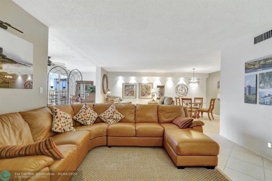 QUIET COZY RARELY AVAILABLE 2/2 KING OVERSIZED PENTHOUSE W/ENCL on Palm-Aire Country Club and Resort - The Oaks in Florida - for sale on GolfHomes.com, golf home, golf lot
