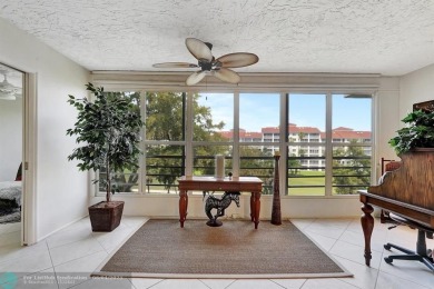QUIET COZY RARELY AVAILABLE 2/2 KING OVERSIZED PENTHOUSE W/ENCL on Palm-Aire Country Club and Resort - The Oaks in Florida - for sale on GolfHomes.com, golf home, golf lot