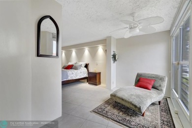 QUIET COZY RARELY AVAILABLE 2/2 KING OVERSIZED PENTHOUSE W/ENCL on Palm-Aire Country Club and Resort - The Oaks in Florida - for sale on GolfHomes.com, golf home, golf lot