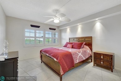 QUIET COZY RARELY AVAILABLE 2/2 KING OVERSIZED PENTHOUSE W/ENCL on Palm-Aire Country Club and Resort - The Oaks in Florida - for sale on GolfHomes.com, golf home, golf lot