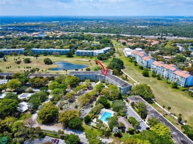 QUIET COZY RARELY AVAILABLE 2/2 KING OVERSIZED PENTHOUSE W/ENCL on Palm-Aire Country Club and Resort - The Oaks in Florida - for sale on GolfHomes.com, golf home, golf lot