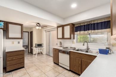 Look no more! Great opportunity to own this charming 2-bedroom on Pebblebrook Golf Course in Arizona - for sale on GolfHomes.com, golf home, golf lot