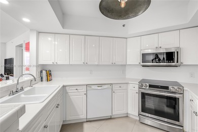 Remarkable views + location are a winning formula for your new on Miami Beach Golf Club in Florida - for sale on GolfHomes.com, golf home, golf lot