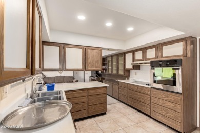 Look no more! Great opportunity to own this charming 2-bedroom on Pebblebrook Golf Course in Arizona - for sale on GolfHomes.com, golf home, golf lot