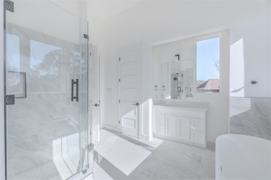 Newly Built Home in Bentwater Yacht & Country Club on Bentwater Golf Course and Country Club in Texas - for sale on GolfHomes.com, golf home, golf lot