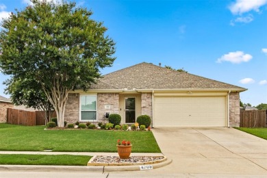 Impeccably maintained 3 bedroom 2 bath home in quiet on Mansfield National Golf Club in Texas - for sale on GolfHomes.com, golf home, golf lot