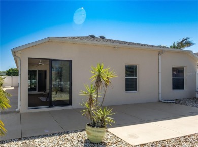 Under contract-accepting backup offers. Welcome Home to this on The Links of Spruce Creek in Florida - for sale on GolfHomes.com, golf home, golf lot
