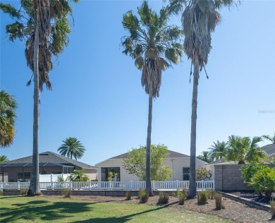 Under contract-accepting backup offers. Welcome Home to this on The Links of Spruce Creek in Florida - for sale on GolfHomes.com, golf home, golf lot
