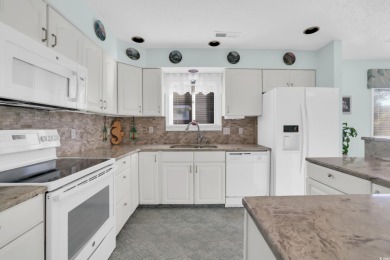 Stop looking, you found it... This quality built, three bedroom on Beachwood Golf Club in South Carolina - for sale on GolfHomes.com, golf home, golf lot
