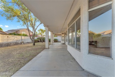 ( RARE- 2 Downstairs Bedrooms home ) This Spacious 4-bed, 2 on Palm Valley Golf Club  in Arizona - for sale on GolfHomes.com, golf home, golf lot