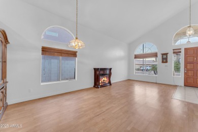 ( RARE- 2 Downstairs Bedrooms home ) This Spacious 4-bed, 2 on Palm Valley Golf Club  in Arizona - for sale on GolfHomes.com, golf home, golf lot