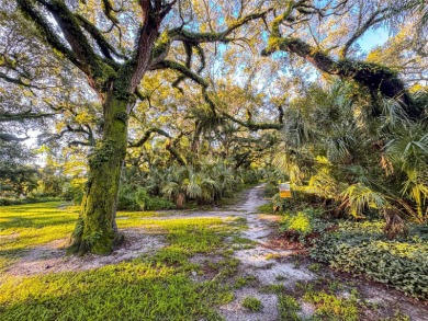 Updated top-floor 2BD/2BA condo with stunning lake views in the on Pine Island Ridge Country Club in Florida - for sale on GolfHomes.com, golf home, golf lot