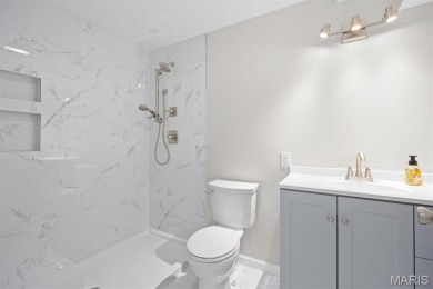 Welcome to this stunning 4-bedroom, 3-bath home offering space on Far Oaks Golf Club in Illinois - for sale on GolfHomes.com, golf home, golf lot