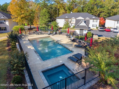 Beautifully Updated and Fully Furnished!SELLER OFFERING UP TO $3 on Stillwaters Golf and Country Club in Alabama - for sale on GolfHomes.com, golf home, golf lot