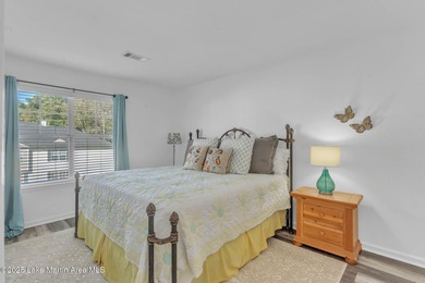 Beautifully Updated and Fully Furnished!SELLER OFFERING UP TO $3 on Stillwaters Golf and Country Club in Alabama - for sale on GolfHomes.com, golf home, golf lot