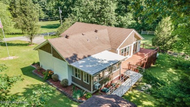 Welcome to this charming Ranch home in the desirable Doe Valley on Doe Valley Country Club in Kentucky - for sale on GolfHomes.com, golf home, golf lot