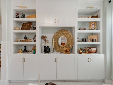 Positioned on a prime corner lot in the highly desirable Ocean on Hoakalei Country Club At Ocean Pointe in Hawaii - for sale on GolfHomes.com, golf home, golf lot