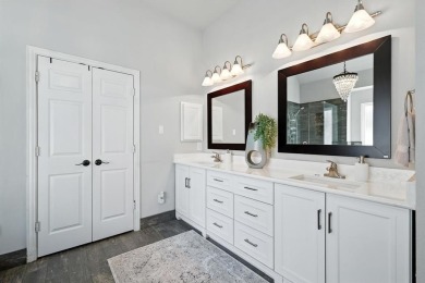 Enjoy lakeside living in highly sought after Stewart Peninsula! on Stewart Peninsula Golf Course in Texas - for sale on GolfHomes.com, golf home, golf lot